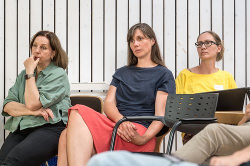Margit Kömpf, Lena Abdi und Kati Cysarek bei der Kreismitgliederversammlung