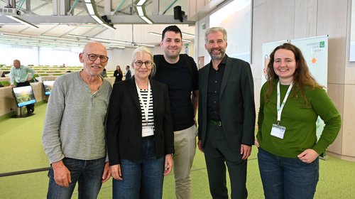 Grüne Mitglieder mit Boris Palmer