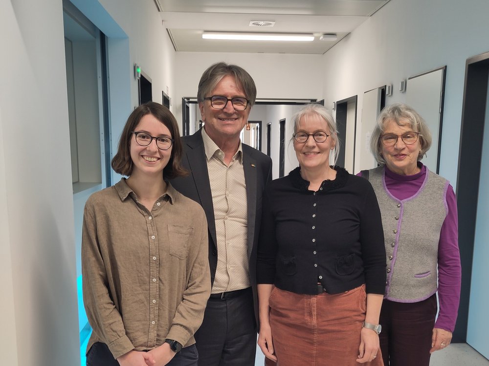 Grüne Kreisrätinnen mit Gesundheitsminister Manne Lucha