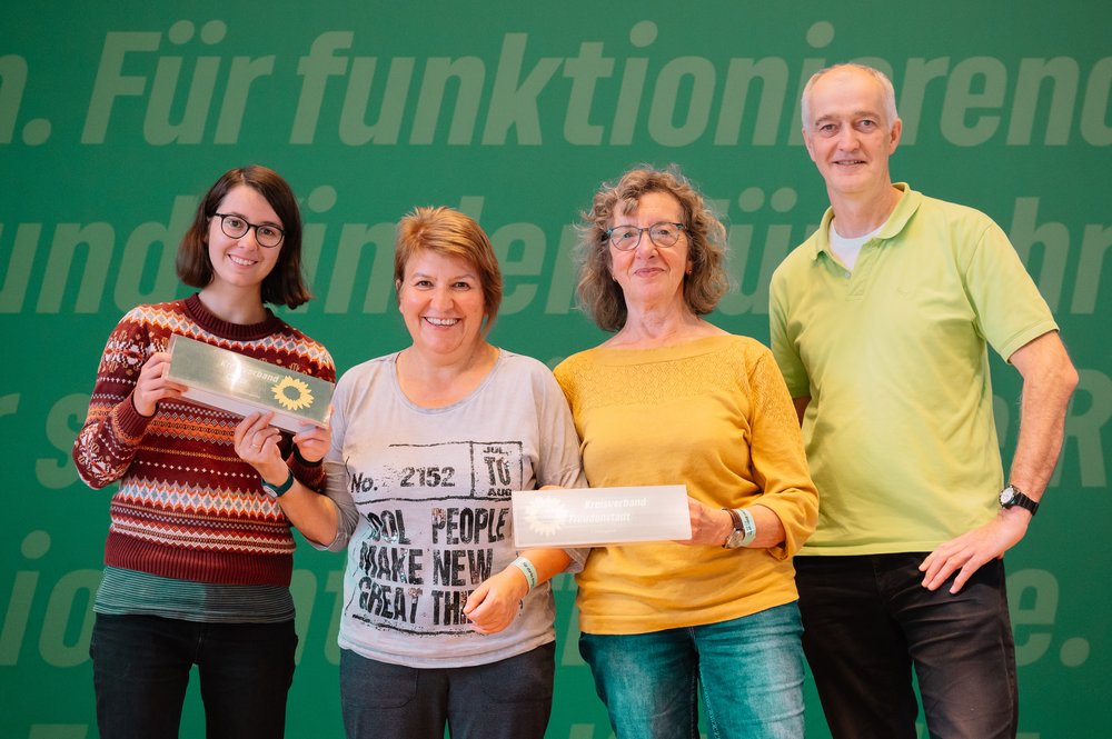 Nele und Petra Willfurth mit den Vertretern des Freudenstädter Kreisverbandes